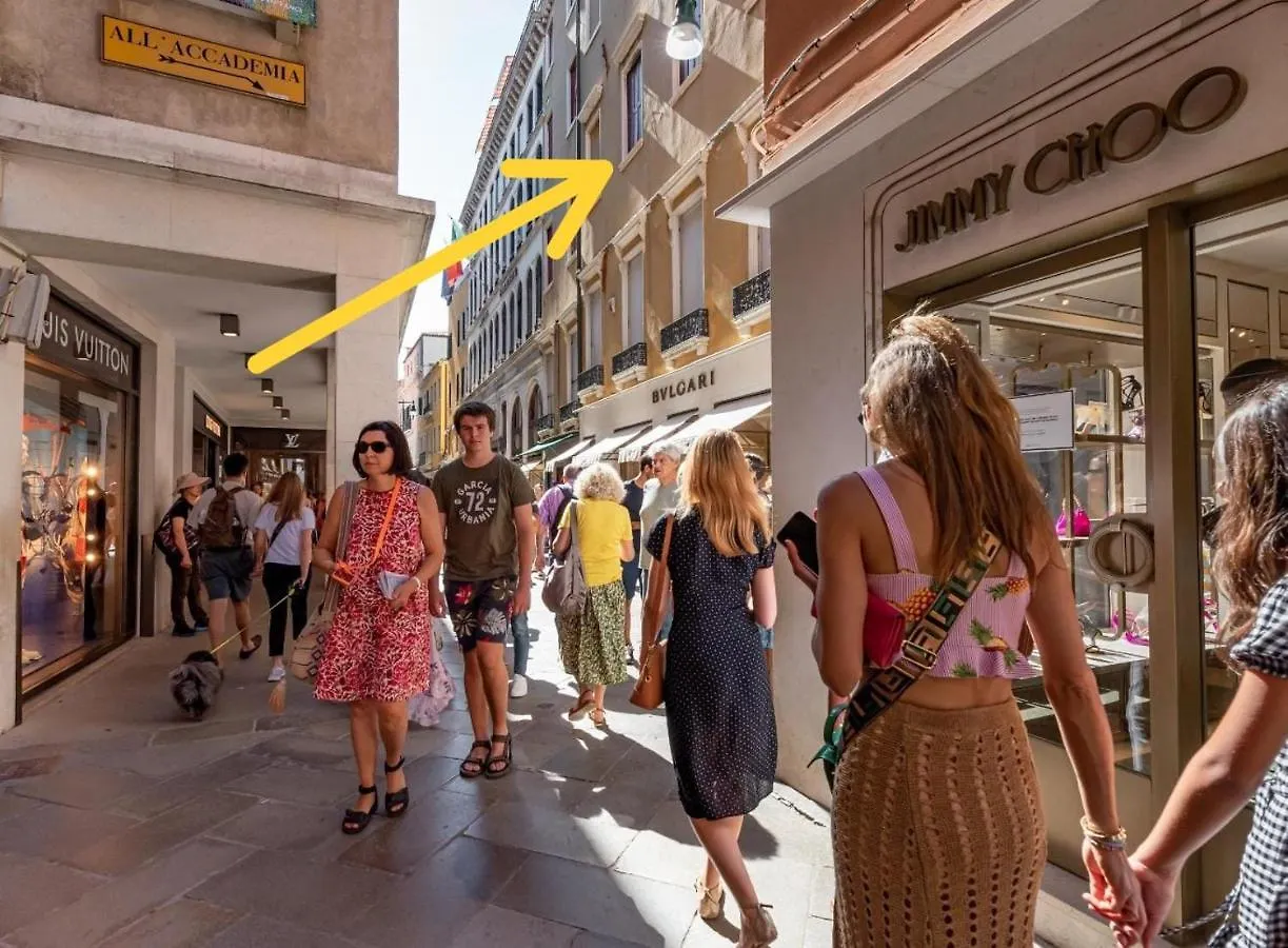 Venezia-San Marco View On Luxury Shopping Street Lägenhet  Venedig